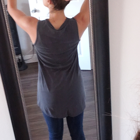 Tank top - Picture 2 of 4